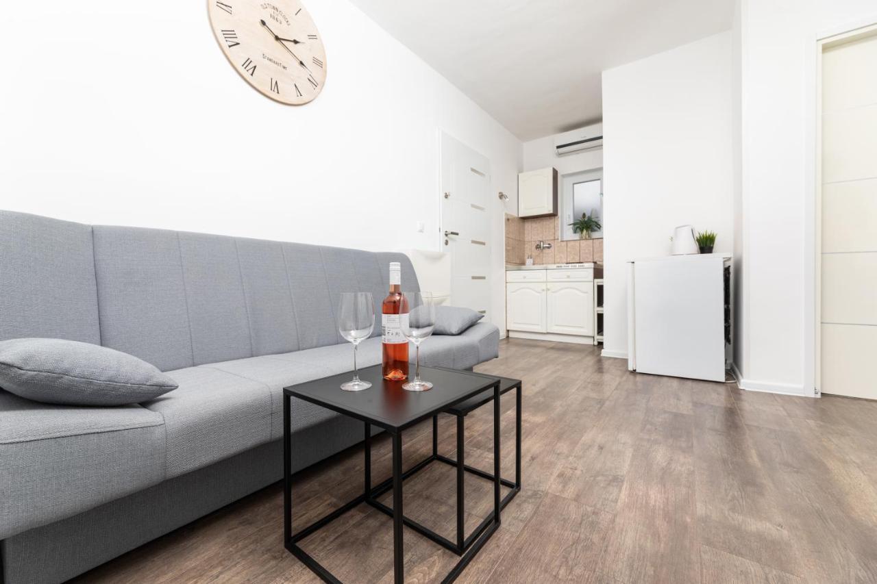 Apartments Aisa* Countryside Holiday Just 500M From The Beach! Крк Екстер'єр фото